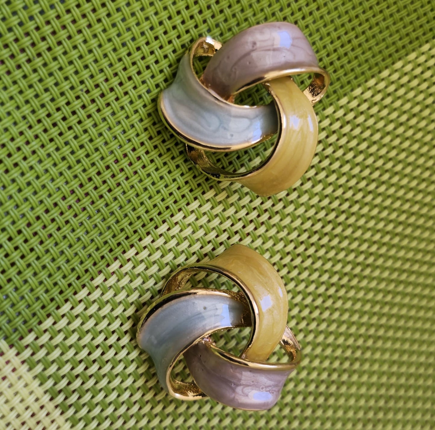 OVERLAP STATEMENT EARINGS