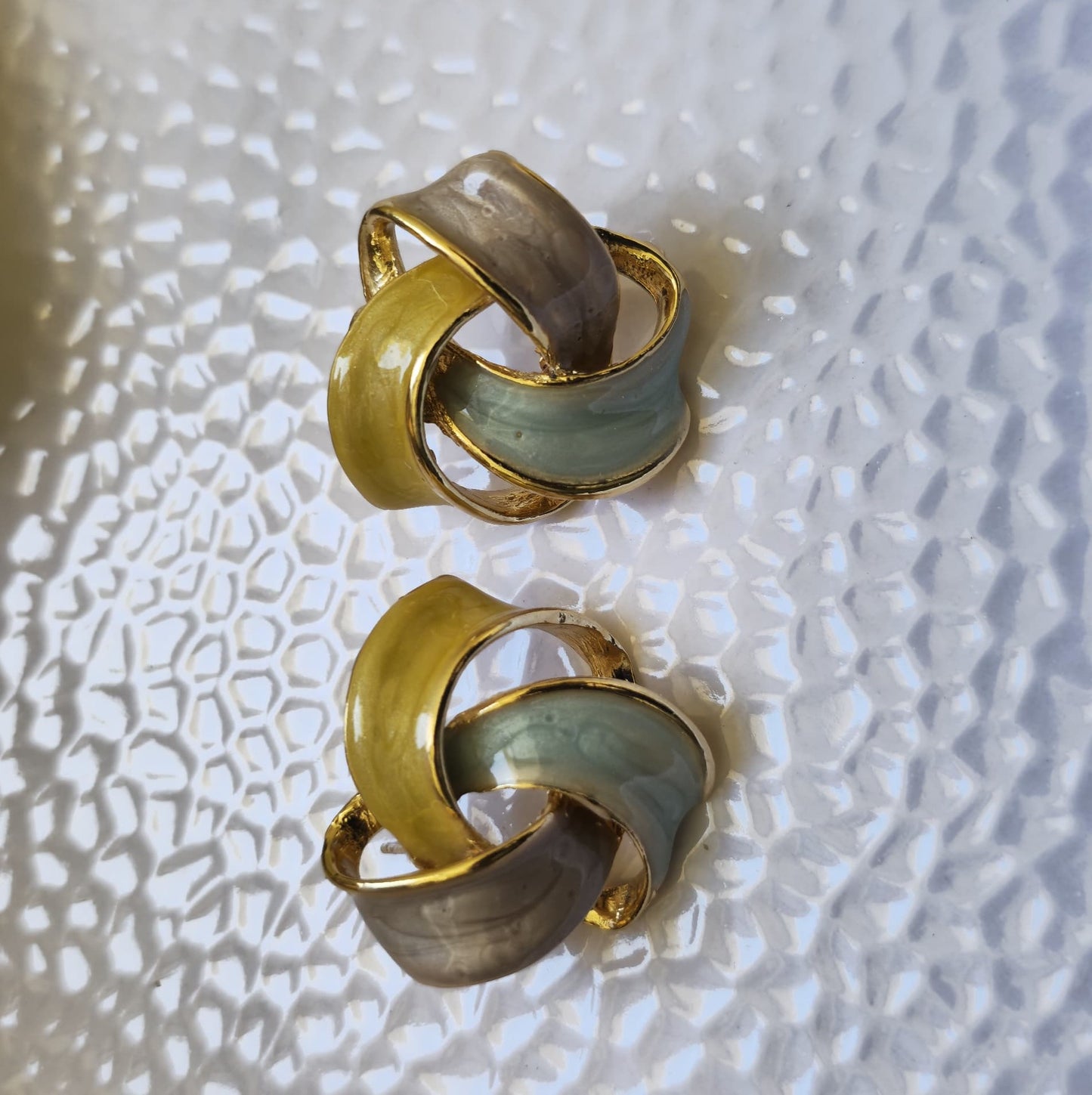 OVERLAP STATEMENT EARINGS