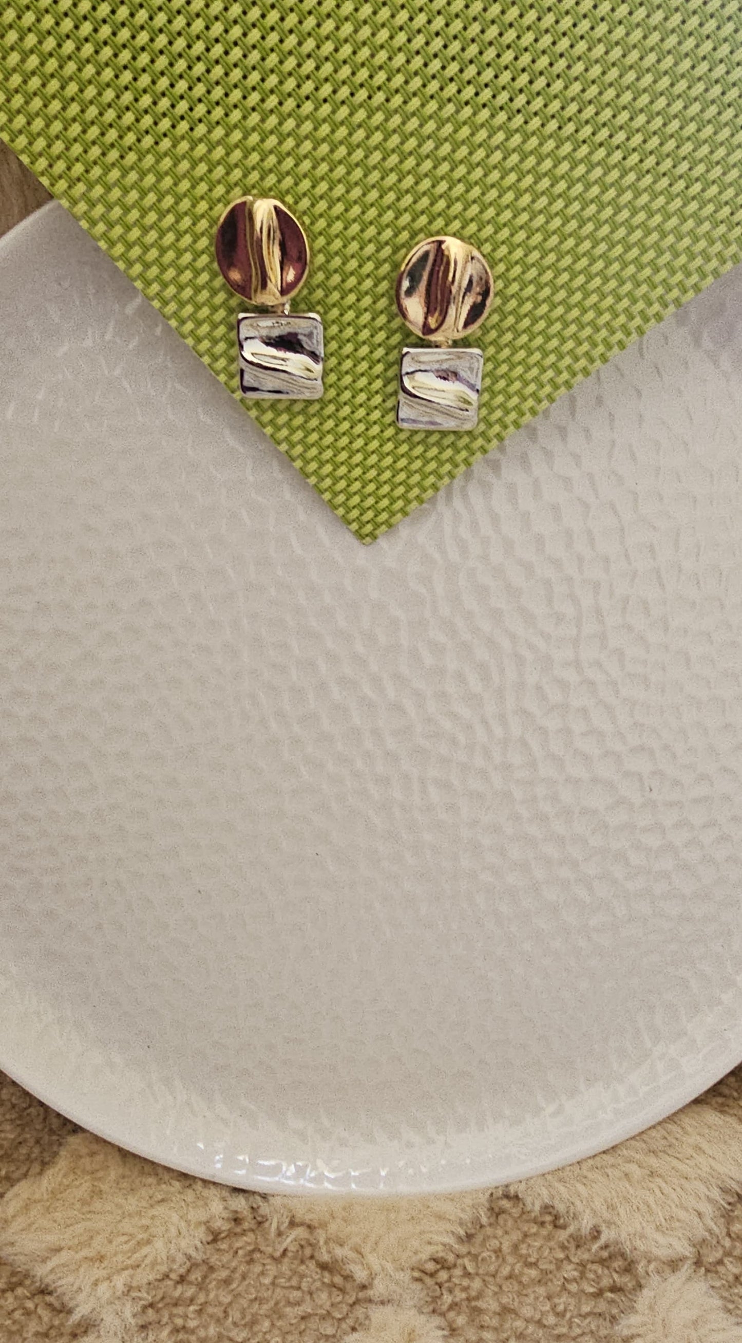 CHIC GOLD SILVER DROP EARRINGS