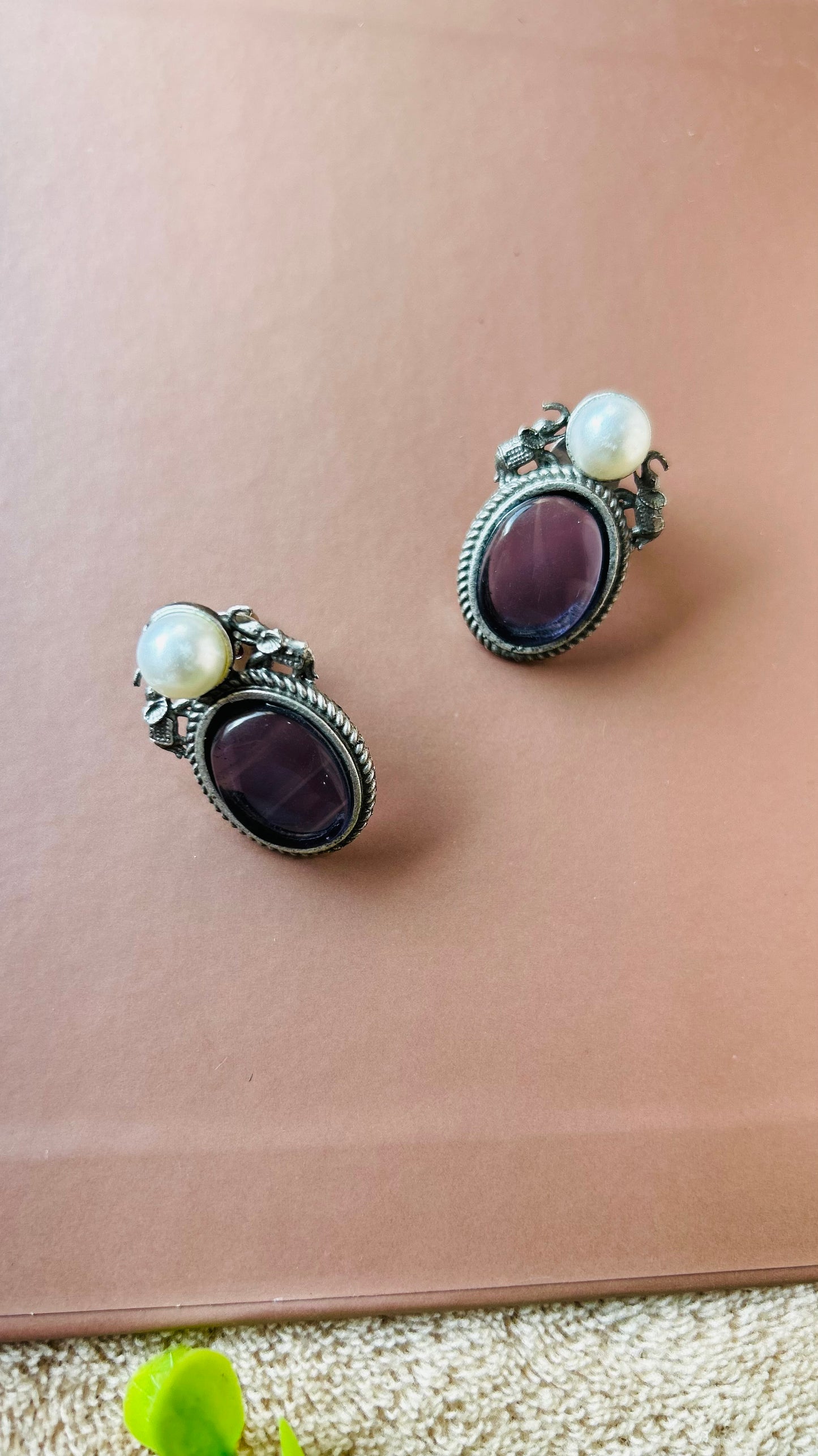 AARYA STUD EARRINGS