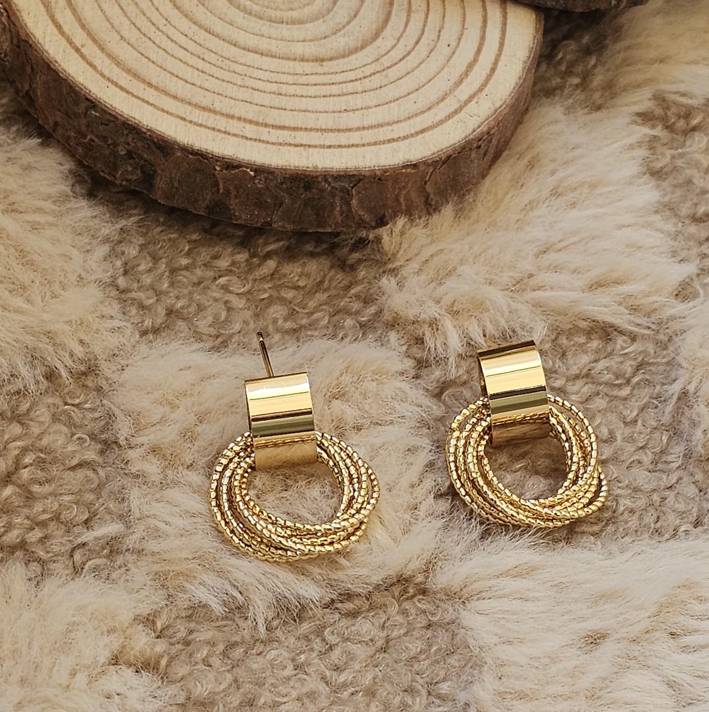 STATEMENT CHIC EARRINGS