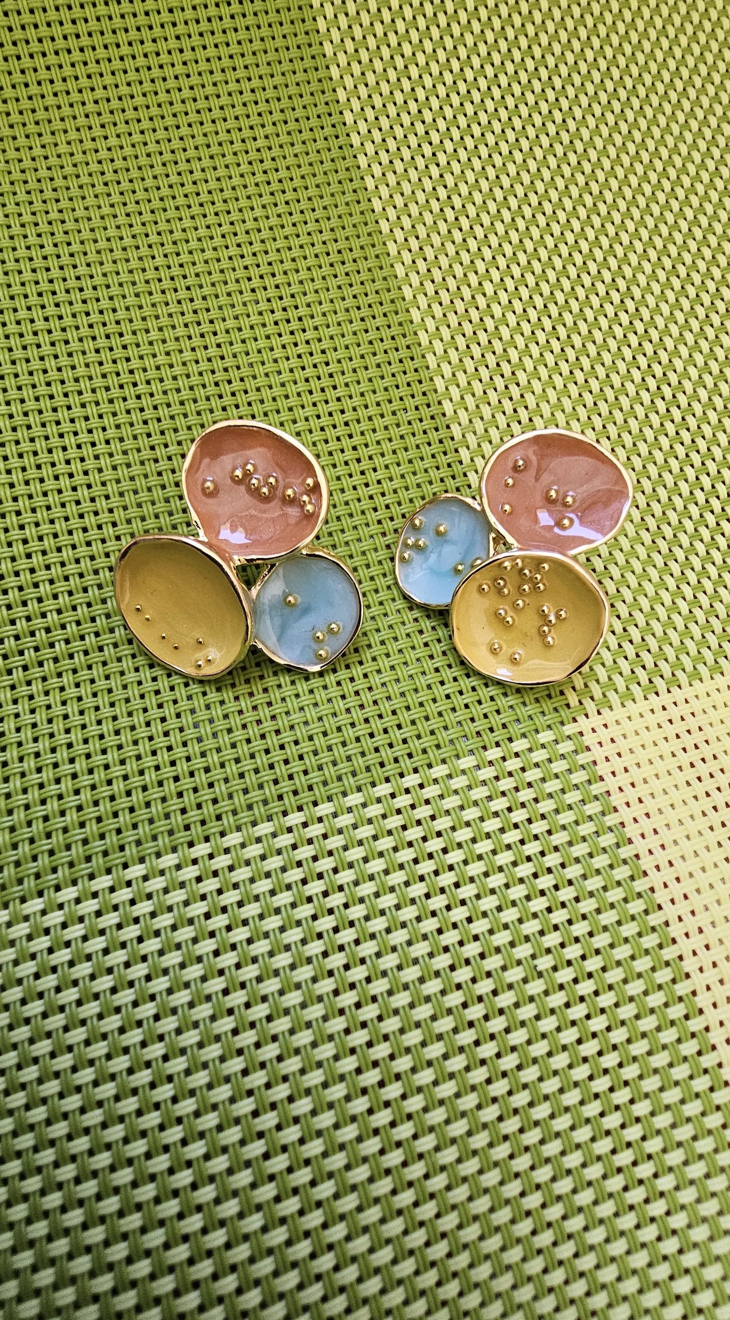 BLIND DATE STUD EARRINGS