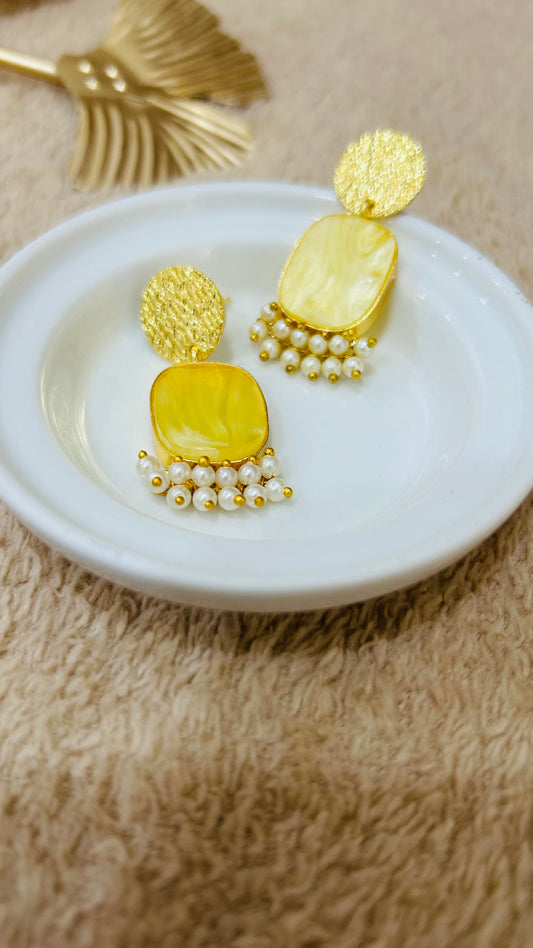 MALIKA DROP EARRINGS