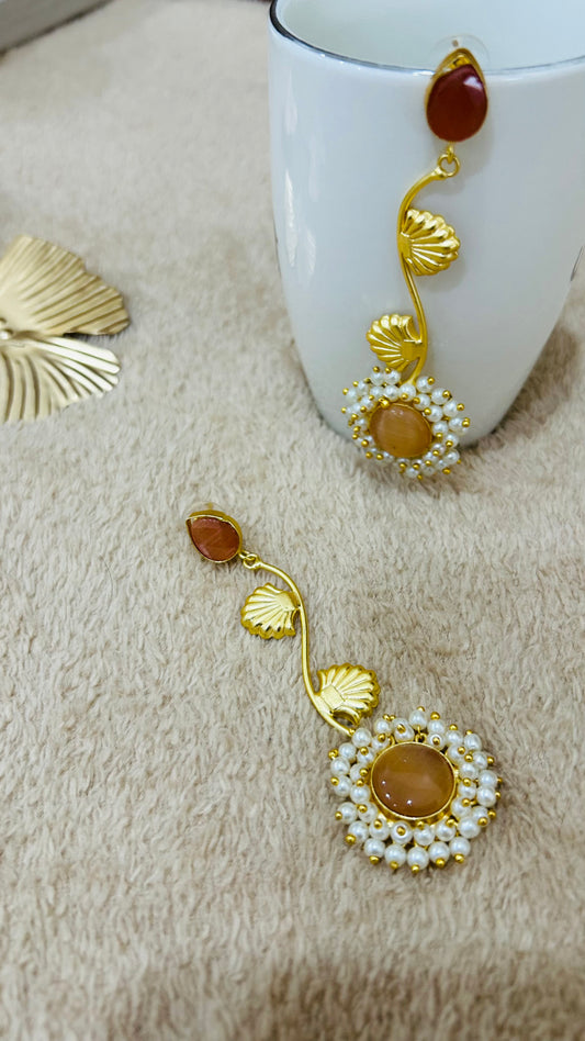 MOH YELLOW DANGLER