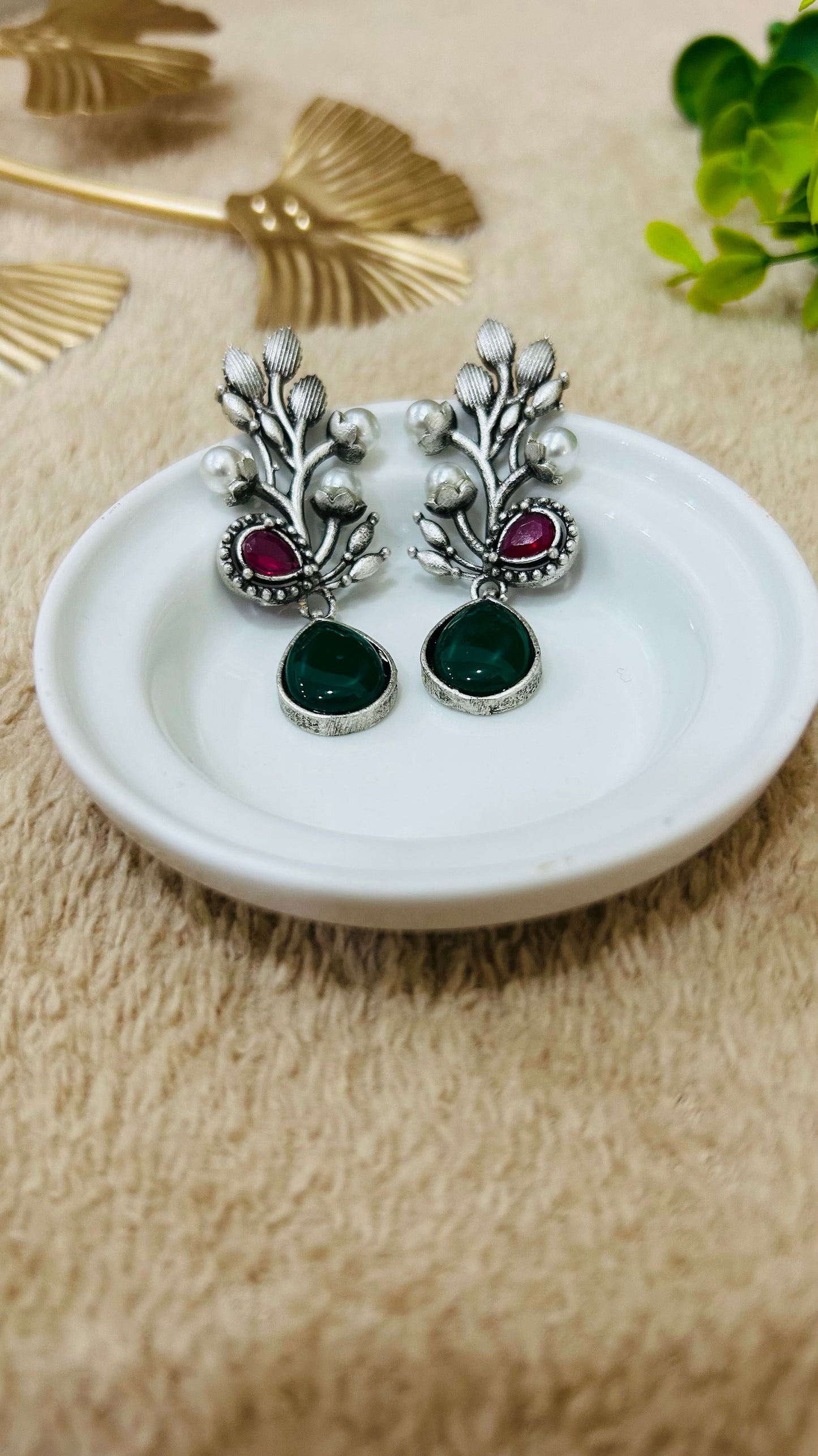 PREET GREEN DANGLER