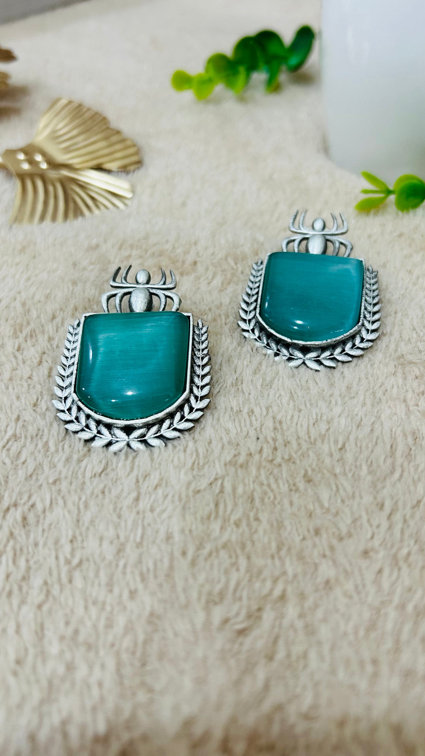 SPIDER STUD EARRINGS