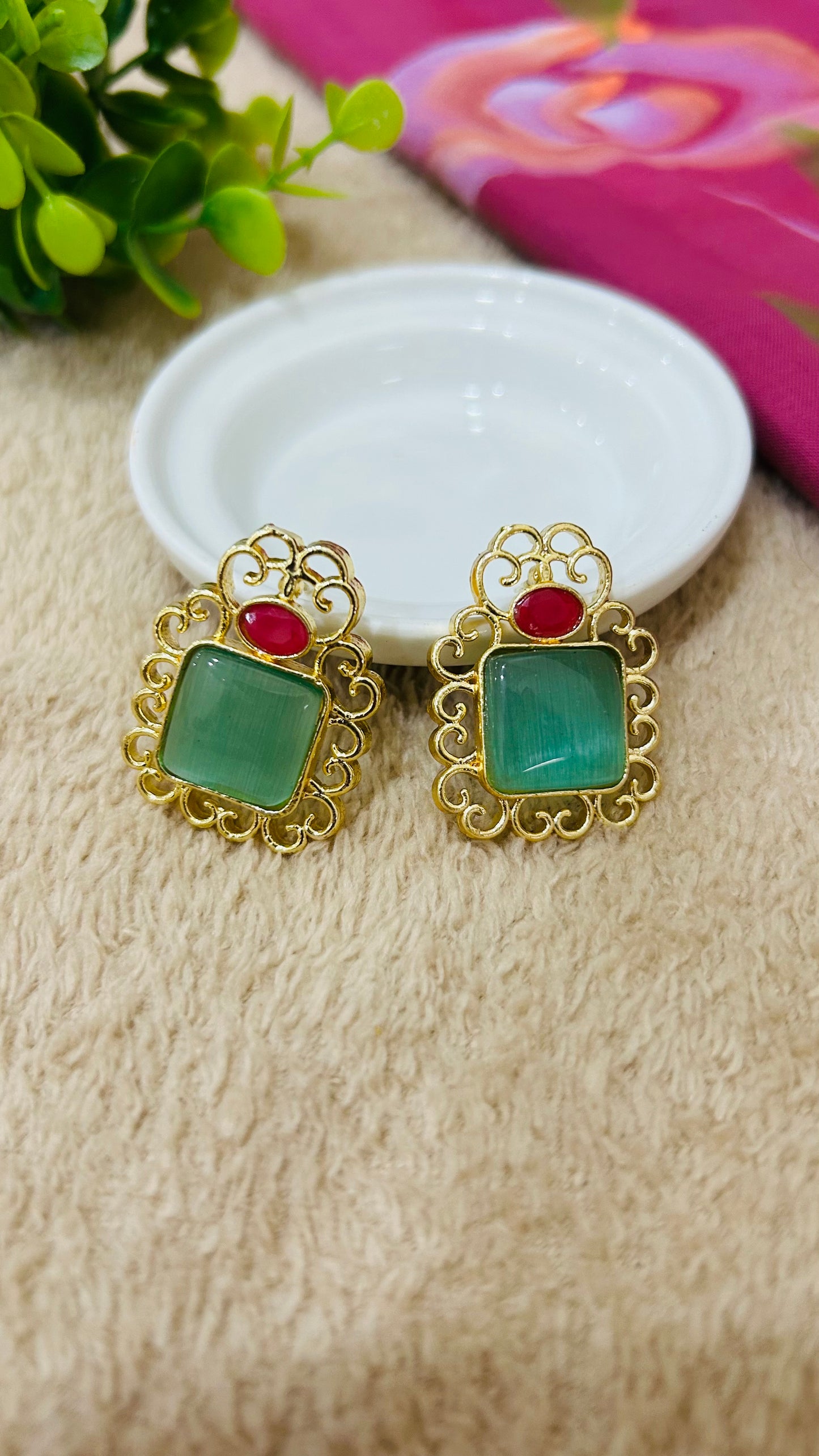ADHVITA STUD EARRINGS