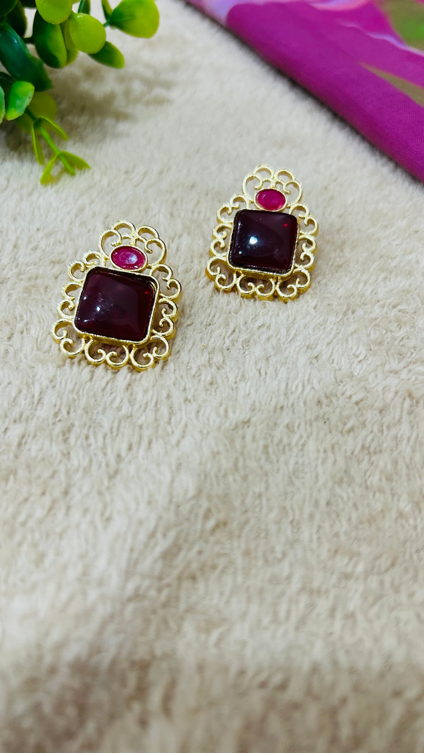 ADHVITA STUD EARRINGS