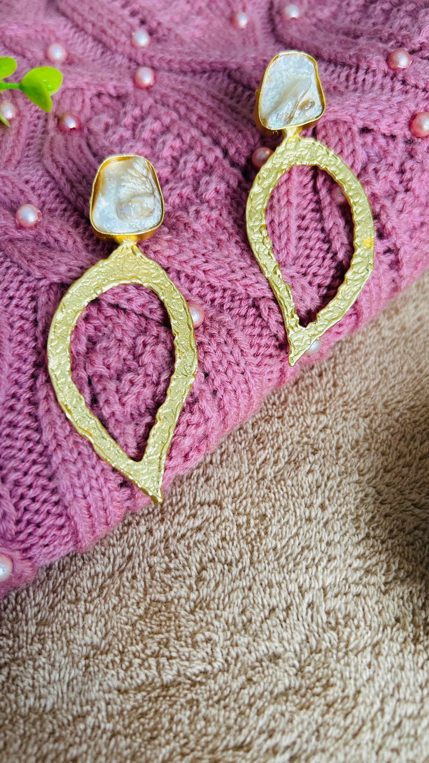 AMAYRA DANGLER EARRINGS
