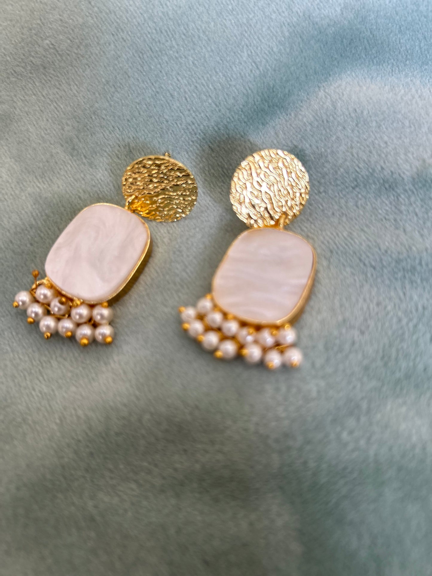 LAVI DANGLER EARRINGS