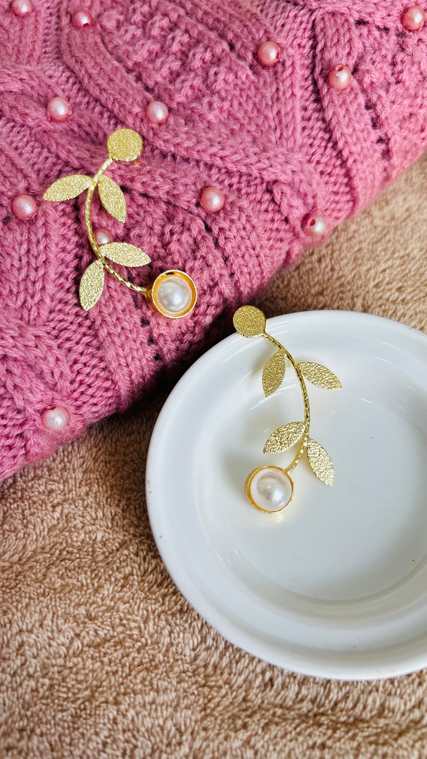 CHIRVI STUD EARRINGS