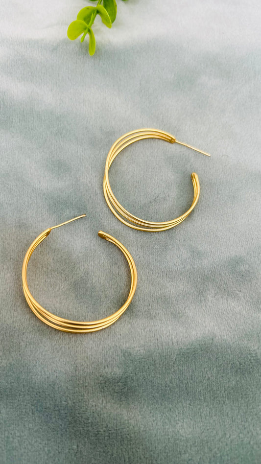OLLY HOOP EARRINGS