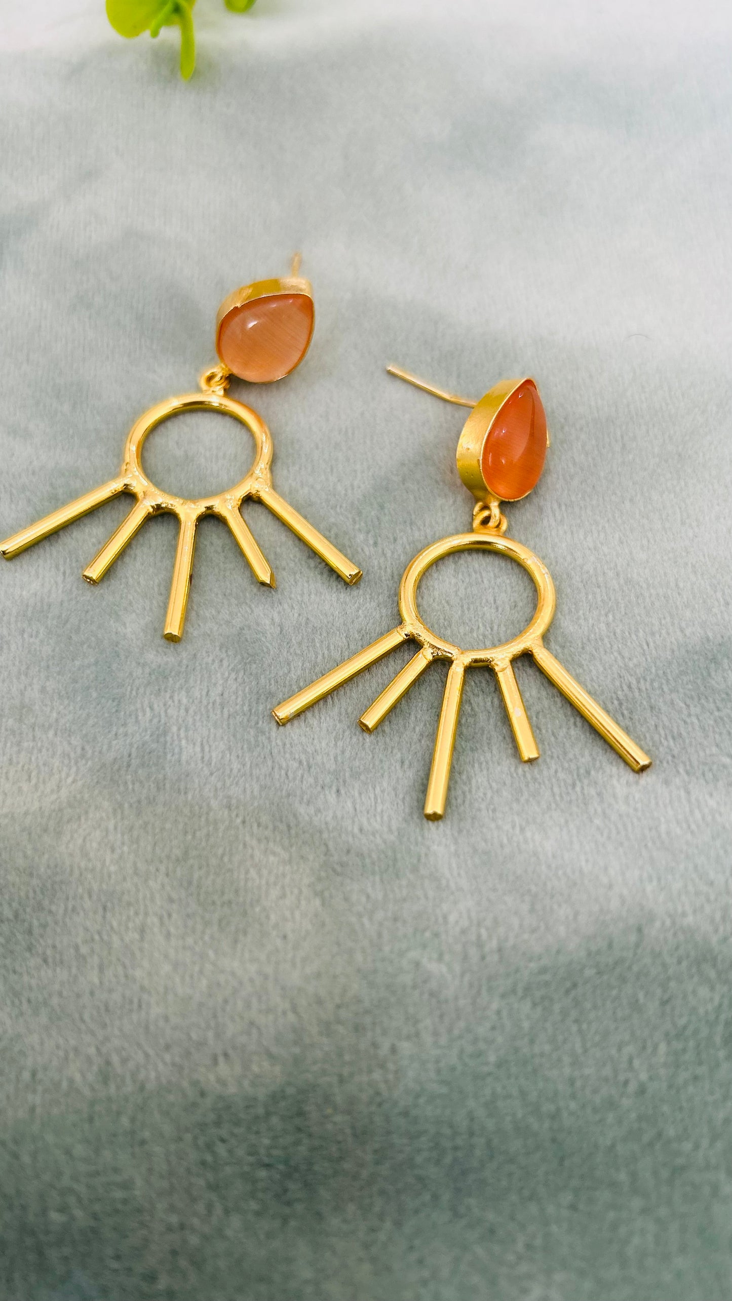 TAARA DROP EARRINGS