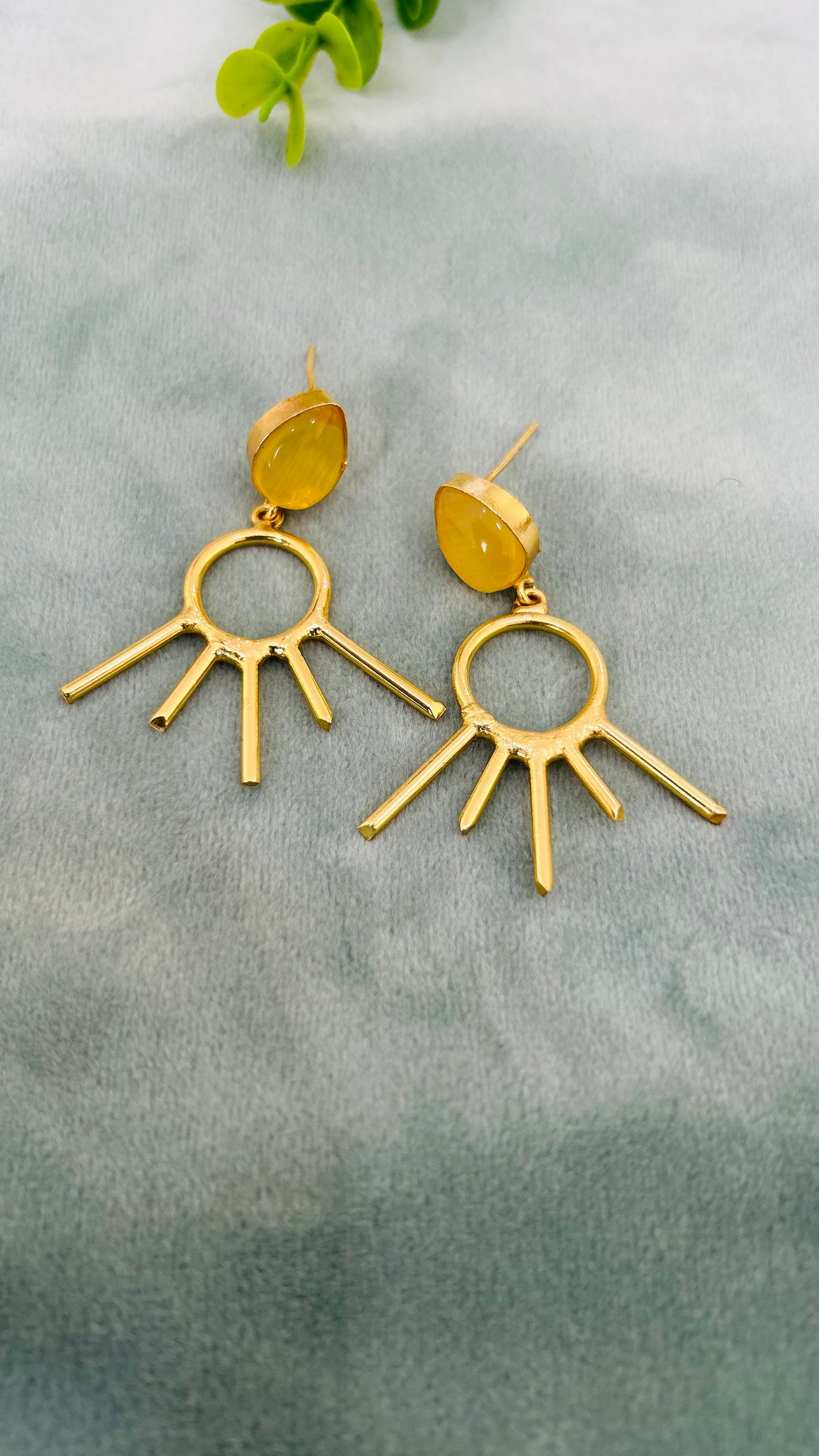 TAARA DROP EARRINGS