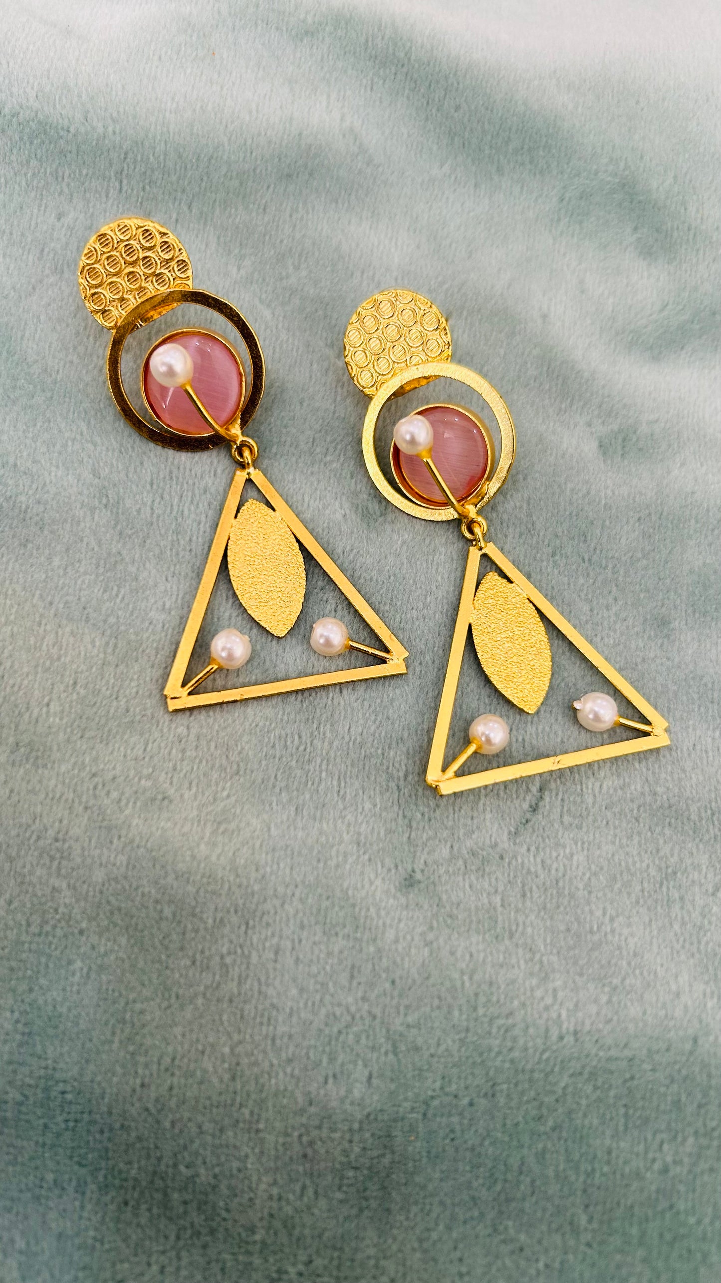 ARPITA DROP EARRINGS