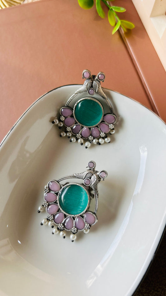 Pareeniti stud earrings