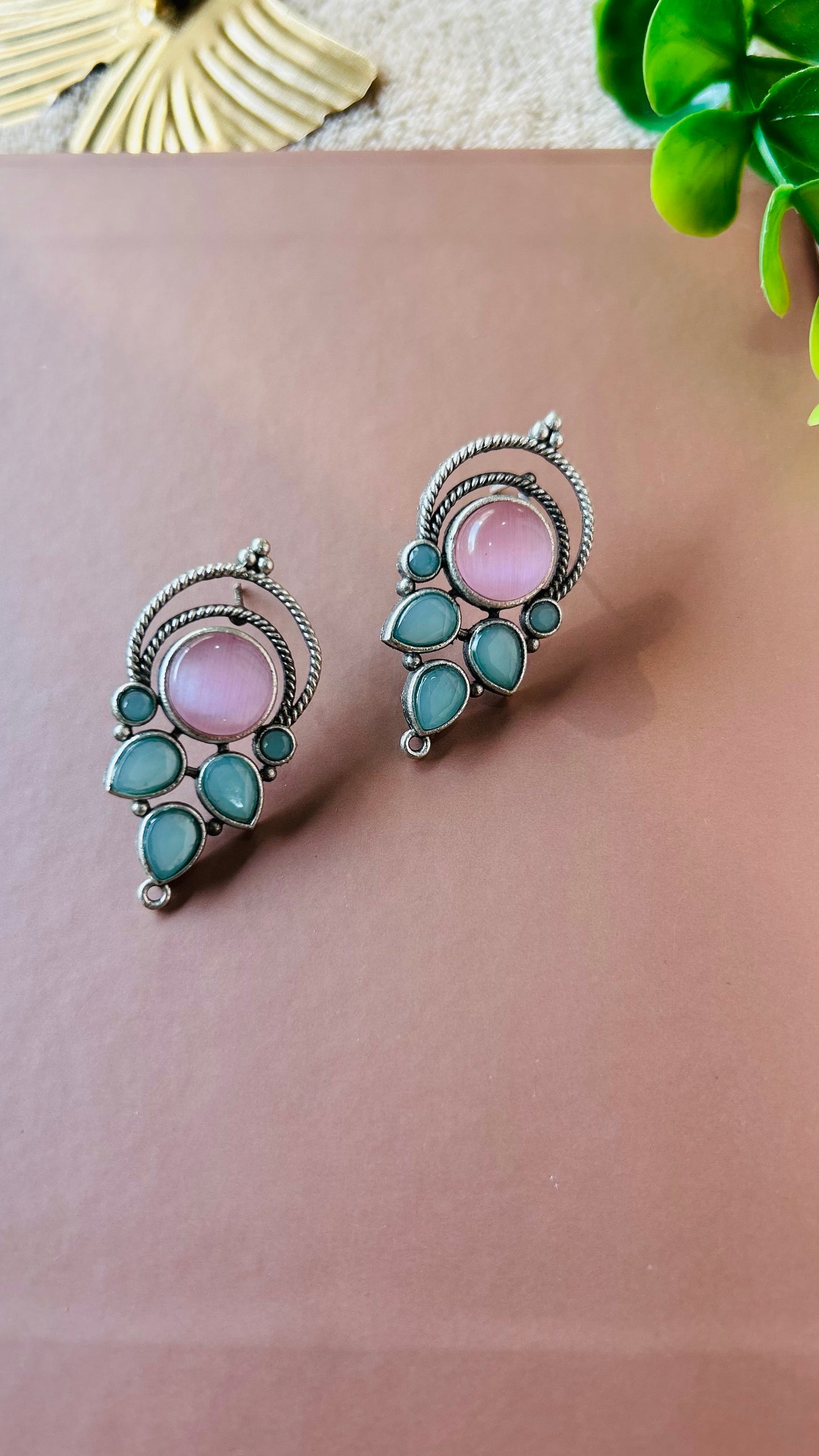 Chandani stud earrings