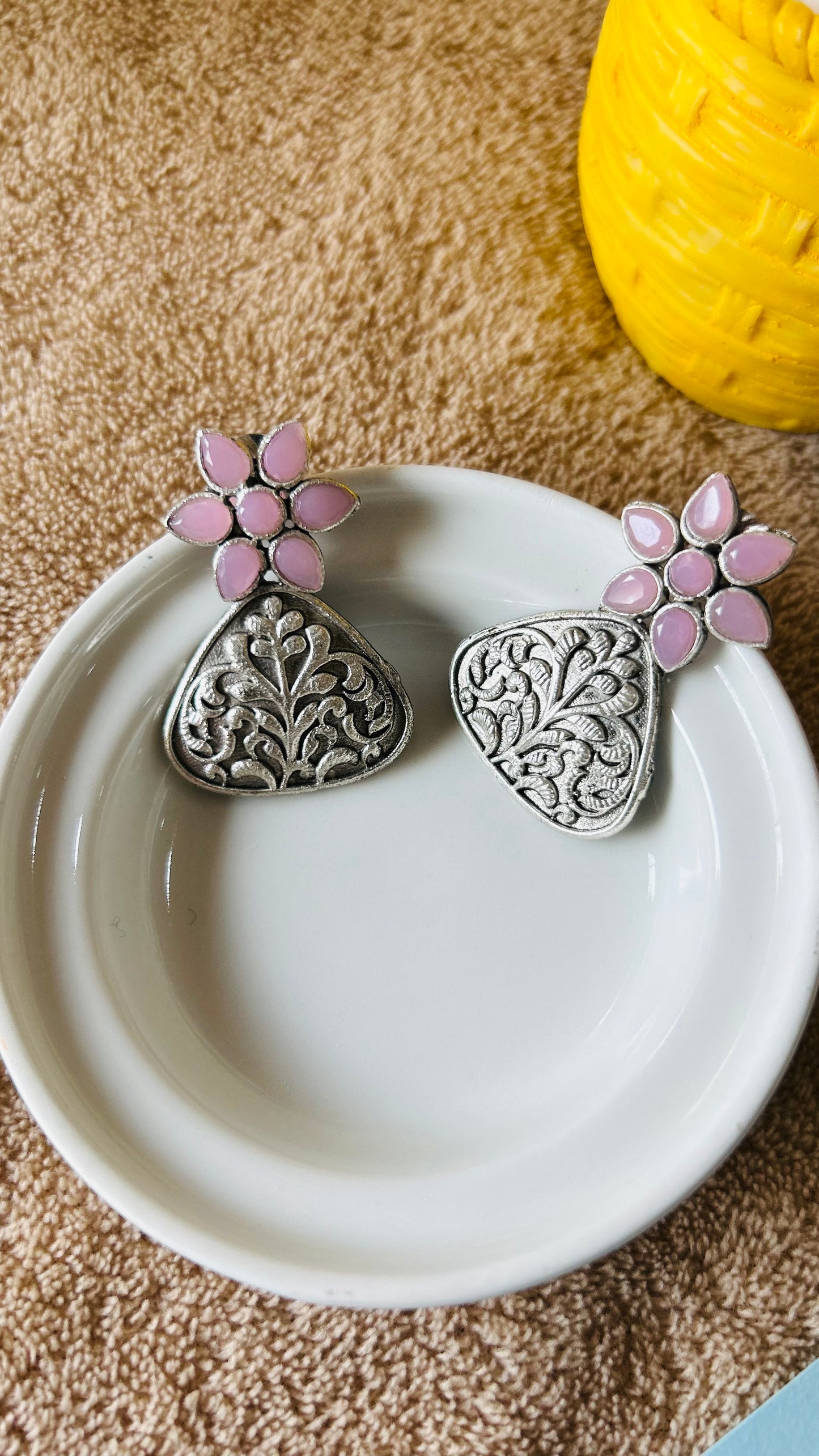 KHWAAB STUD EARRINGS