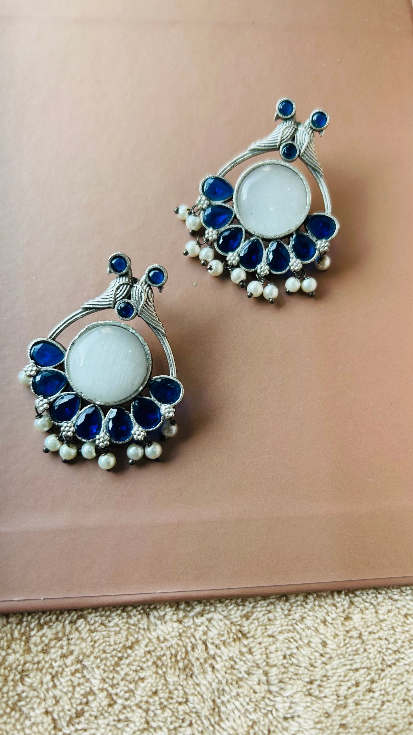 NAKHRALI STUD EARRINGS