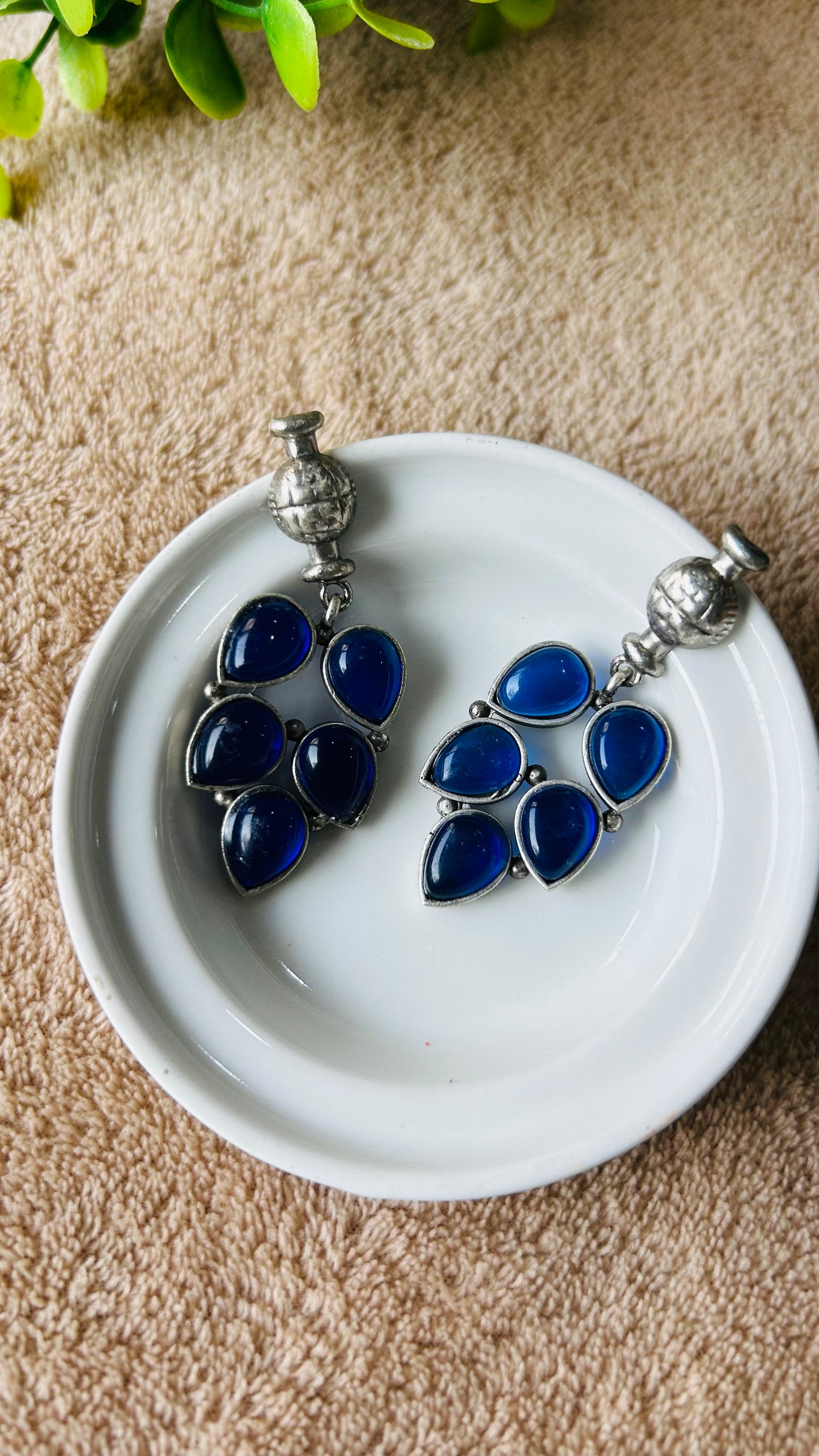 AANI DANGLER EARRINGS