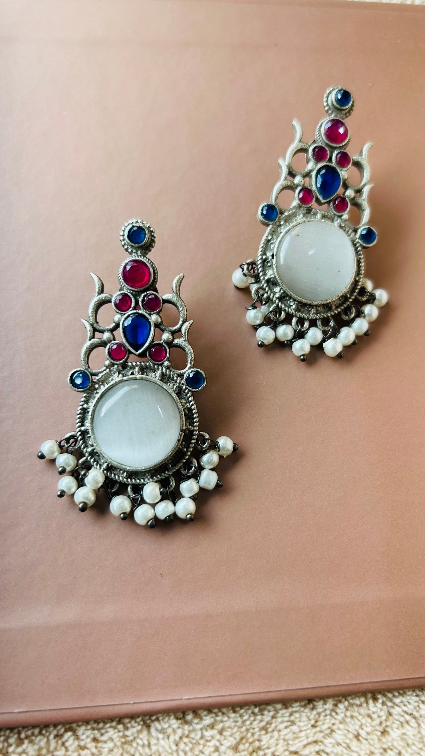 KINJAL STUD EARRINGS