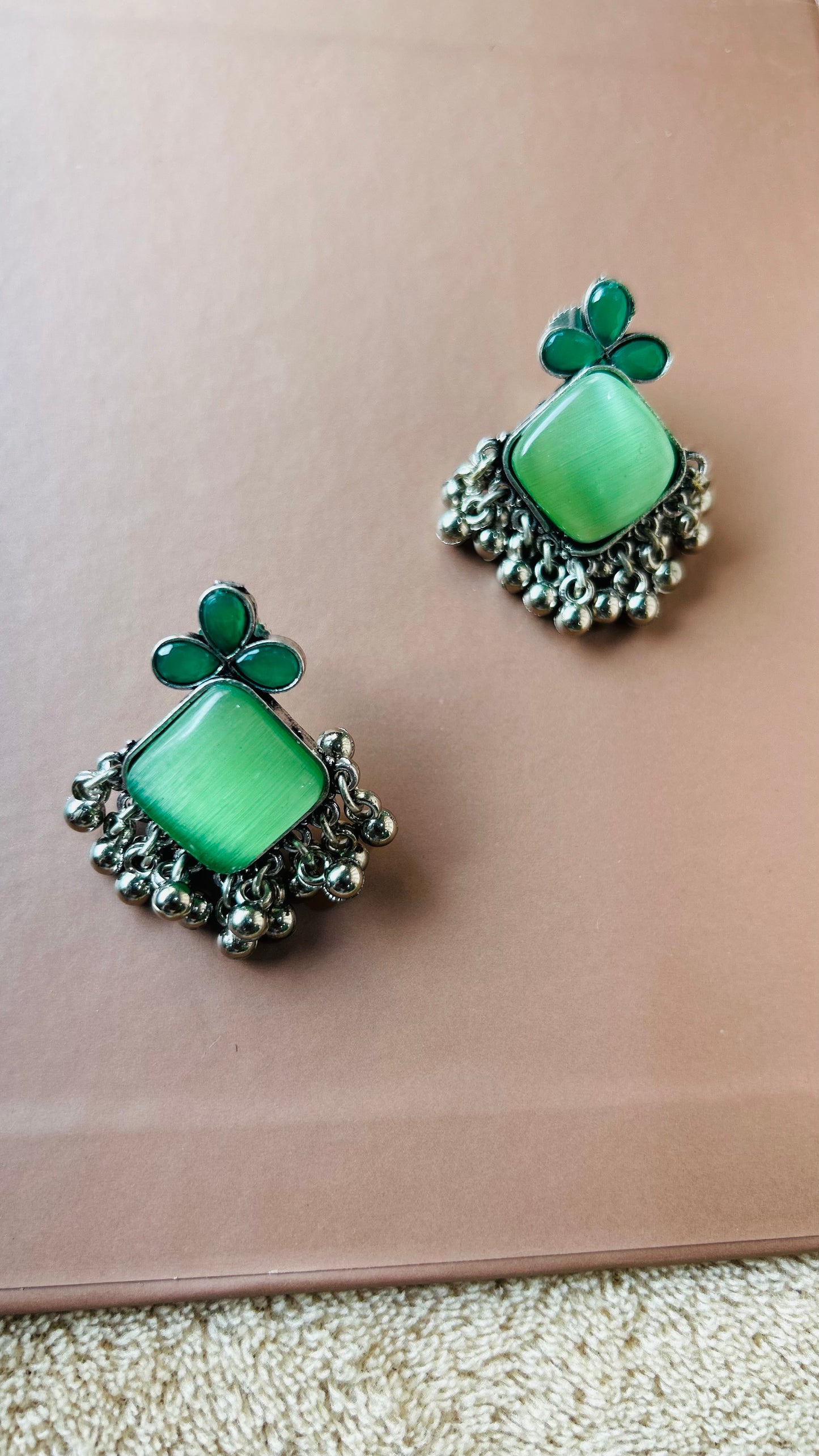 NIRA STUD EARRINGS