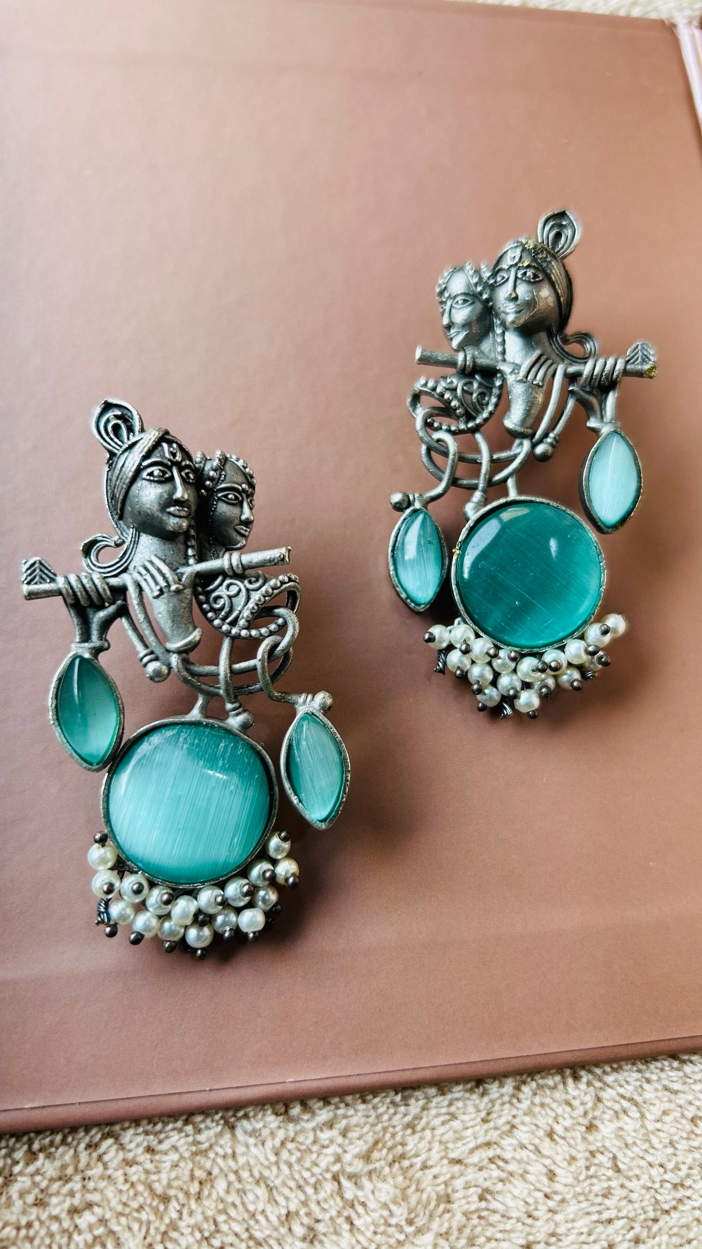 RADHA STUD EARRINGS