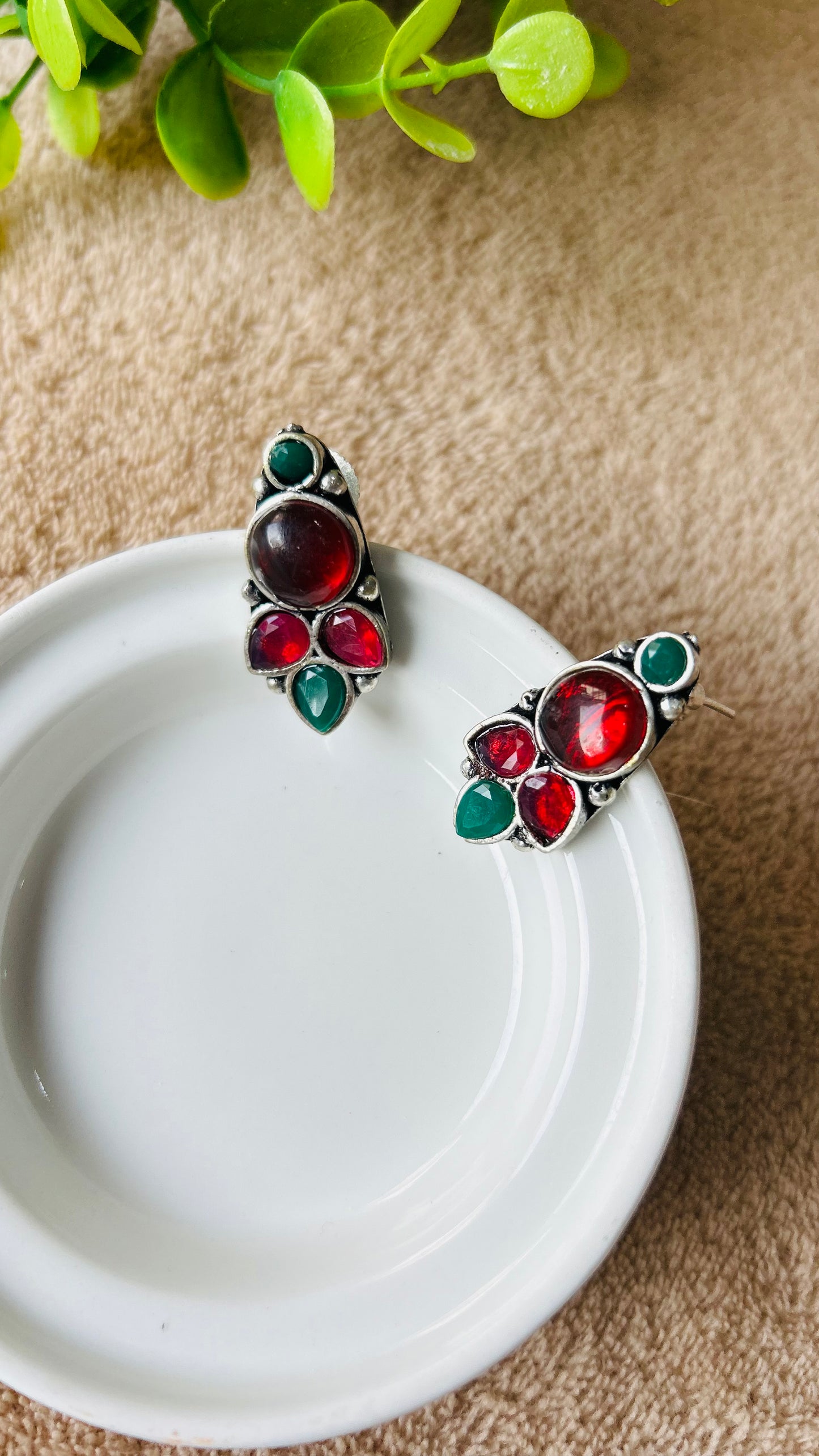 ADVIKA STUD EARRINGS