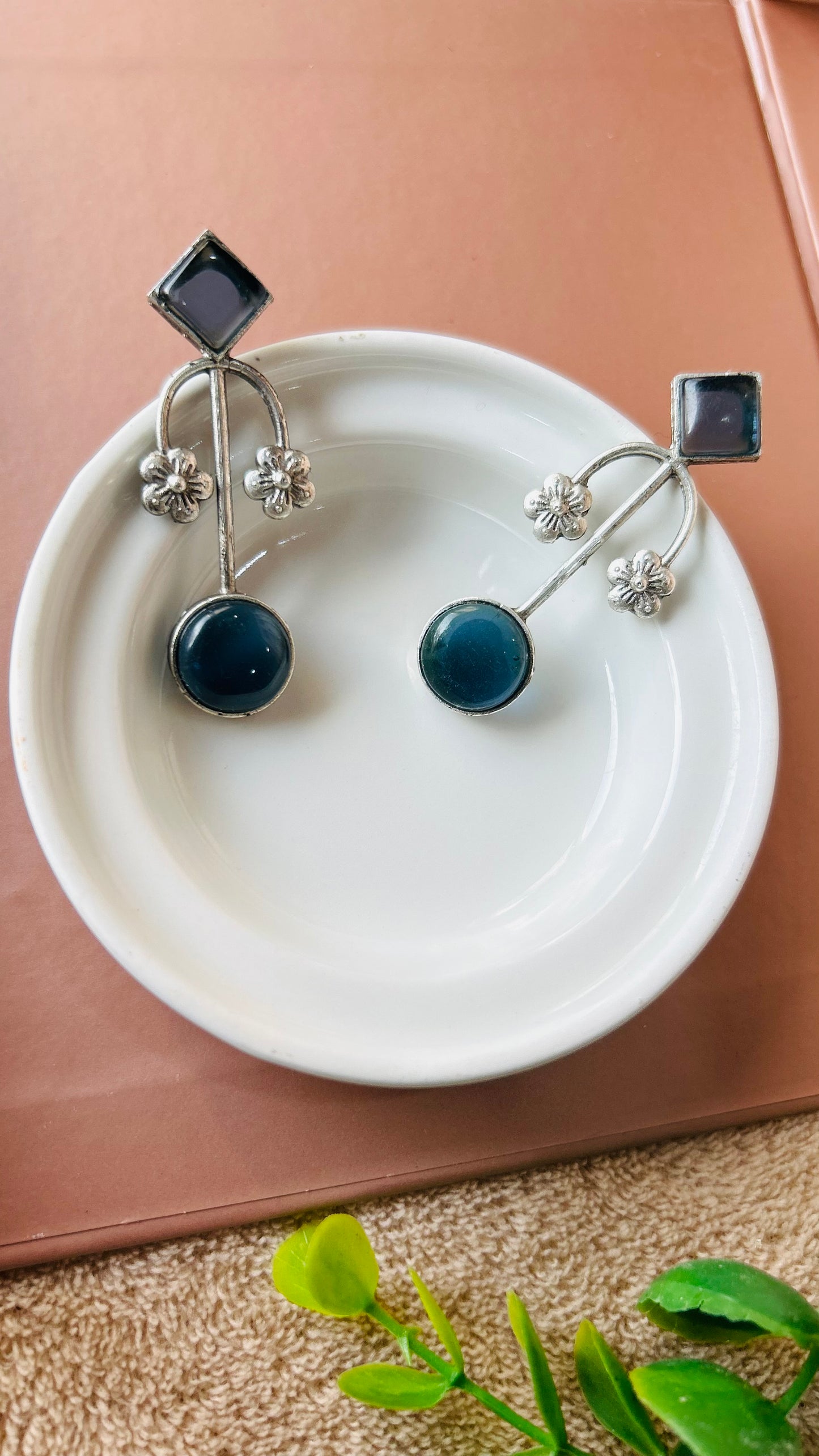 AVANI DROP EARRINGS