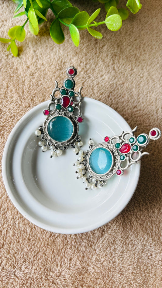 DEVIKA STUD EARRINGS