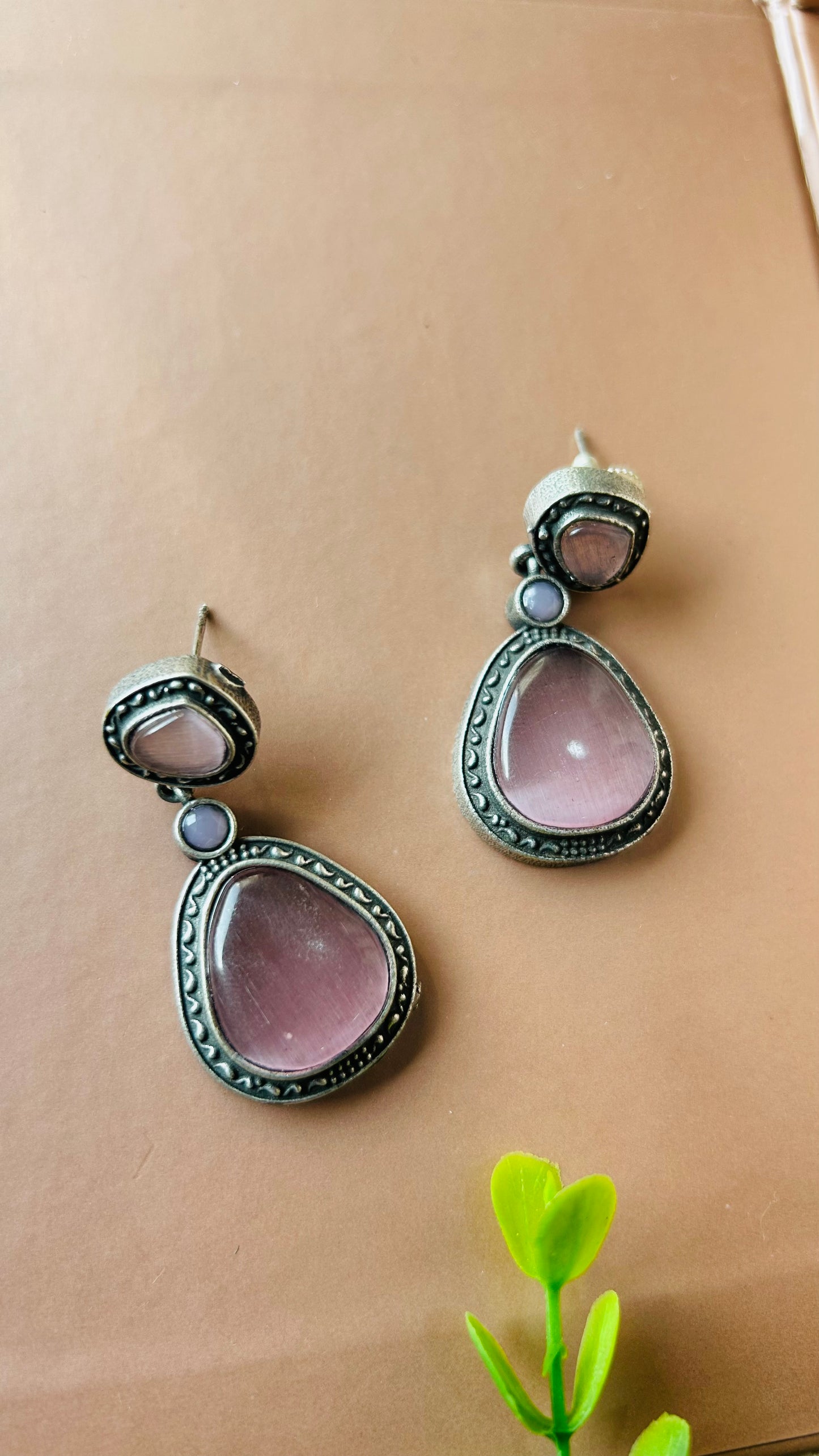YARIMA DANGLER EARRINGS