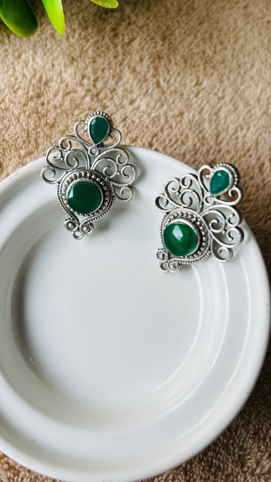 KAVERI STUD EARRINGS