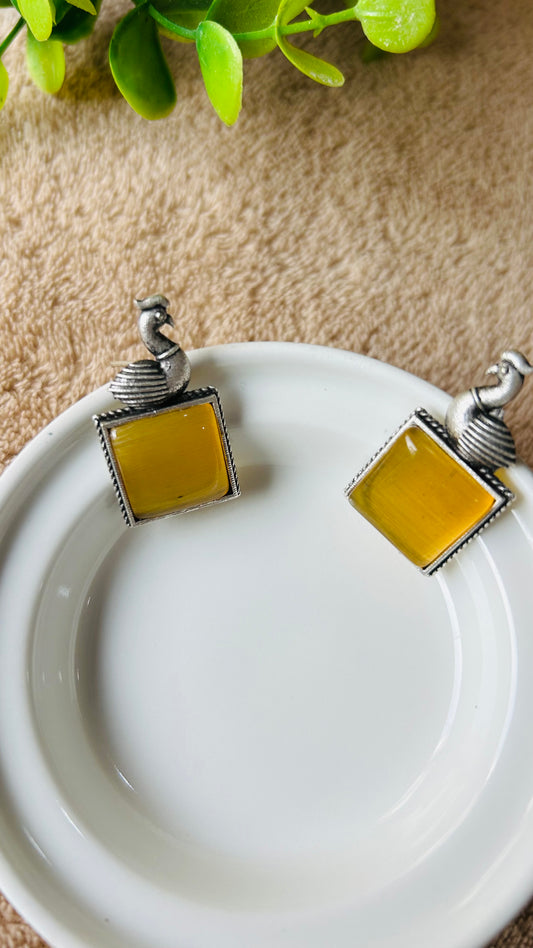 AGIRA STUD EARRINGS
