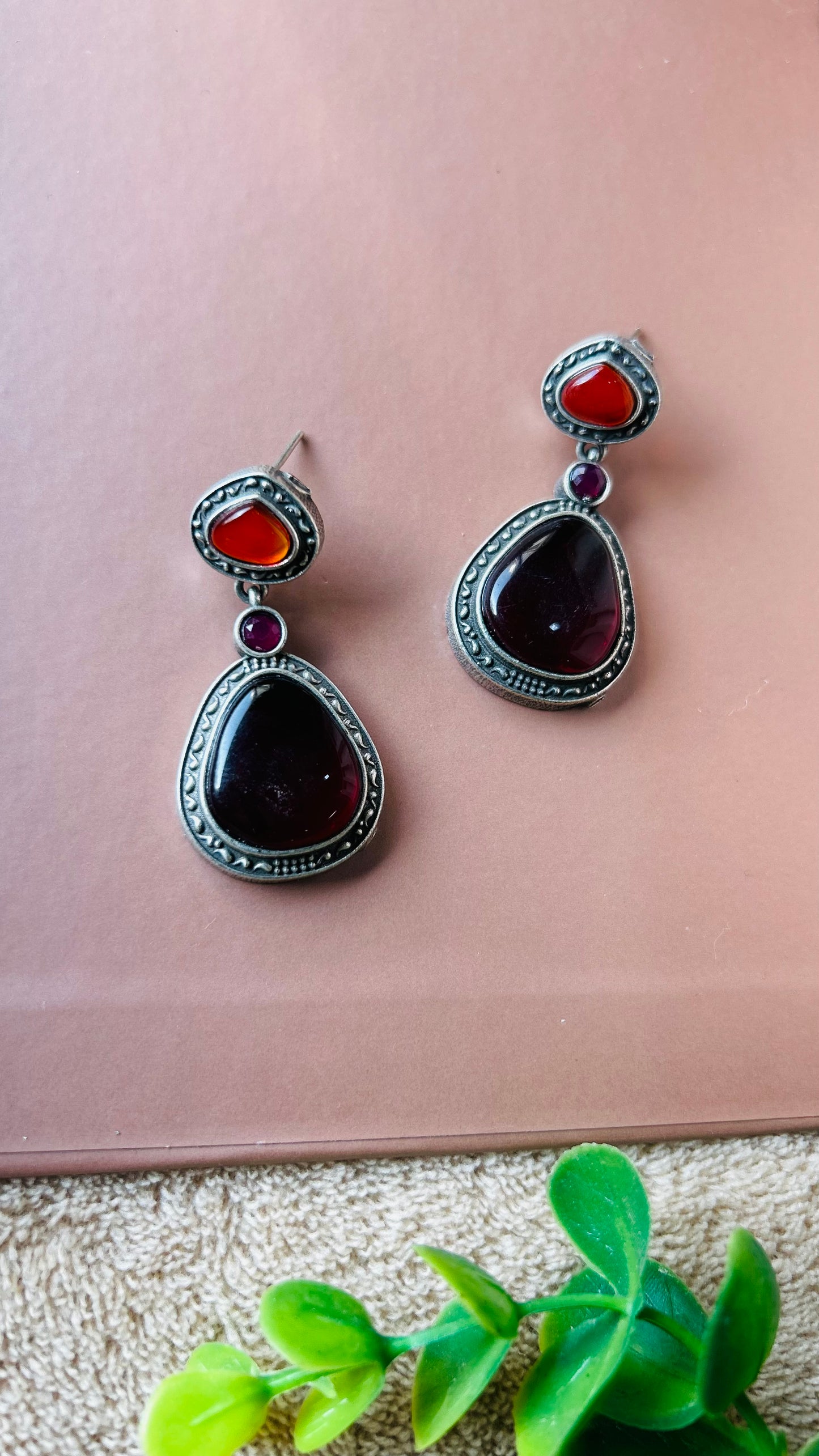 ARKA DANGLER EARRINGS