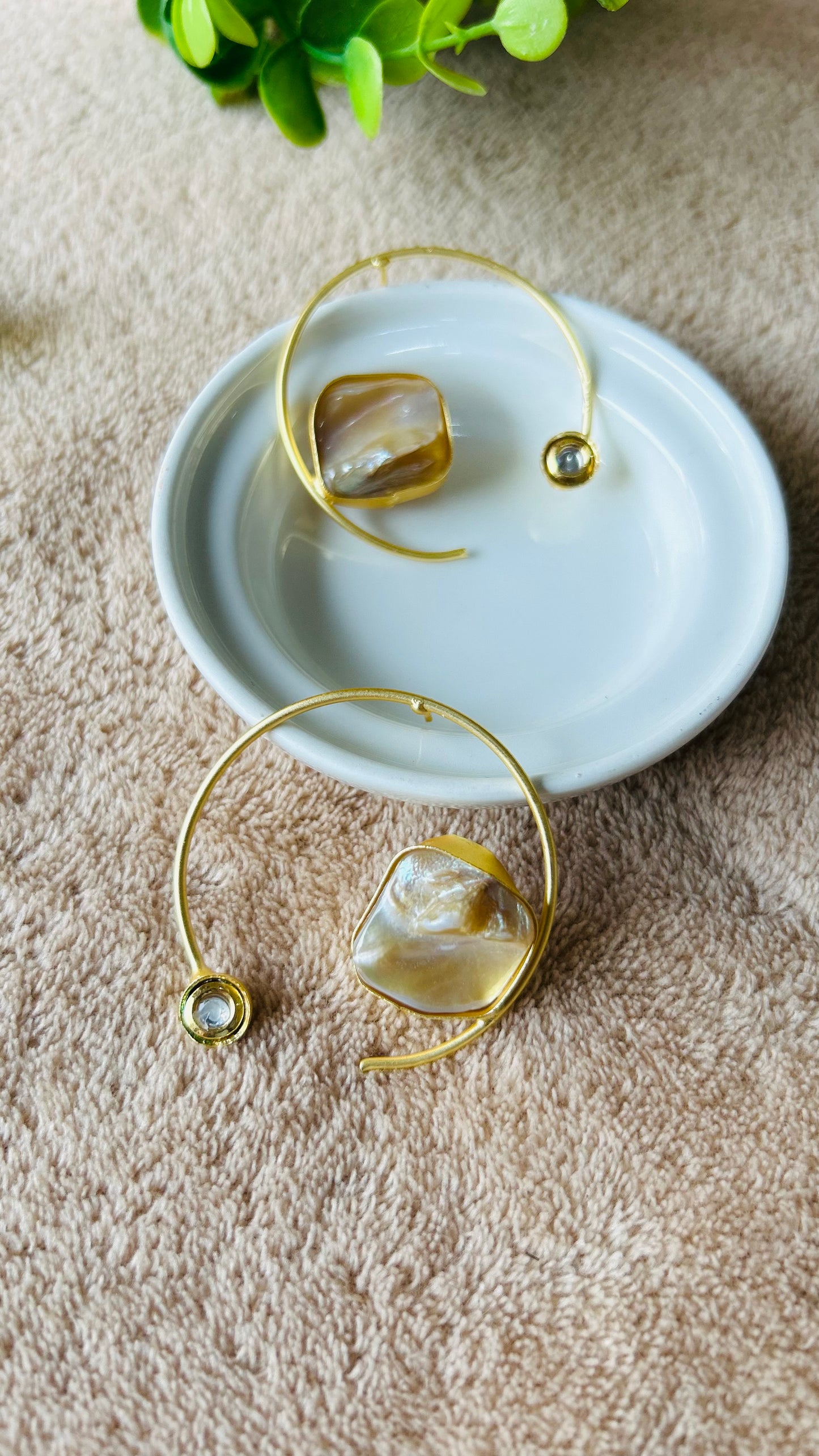 SHARANYA STUD EARRINGS