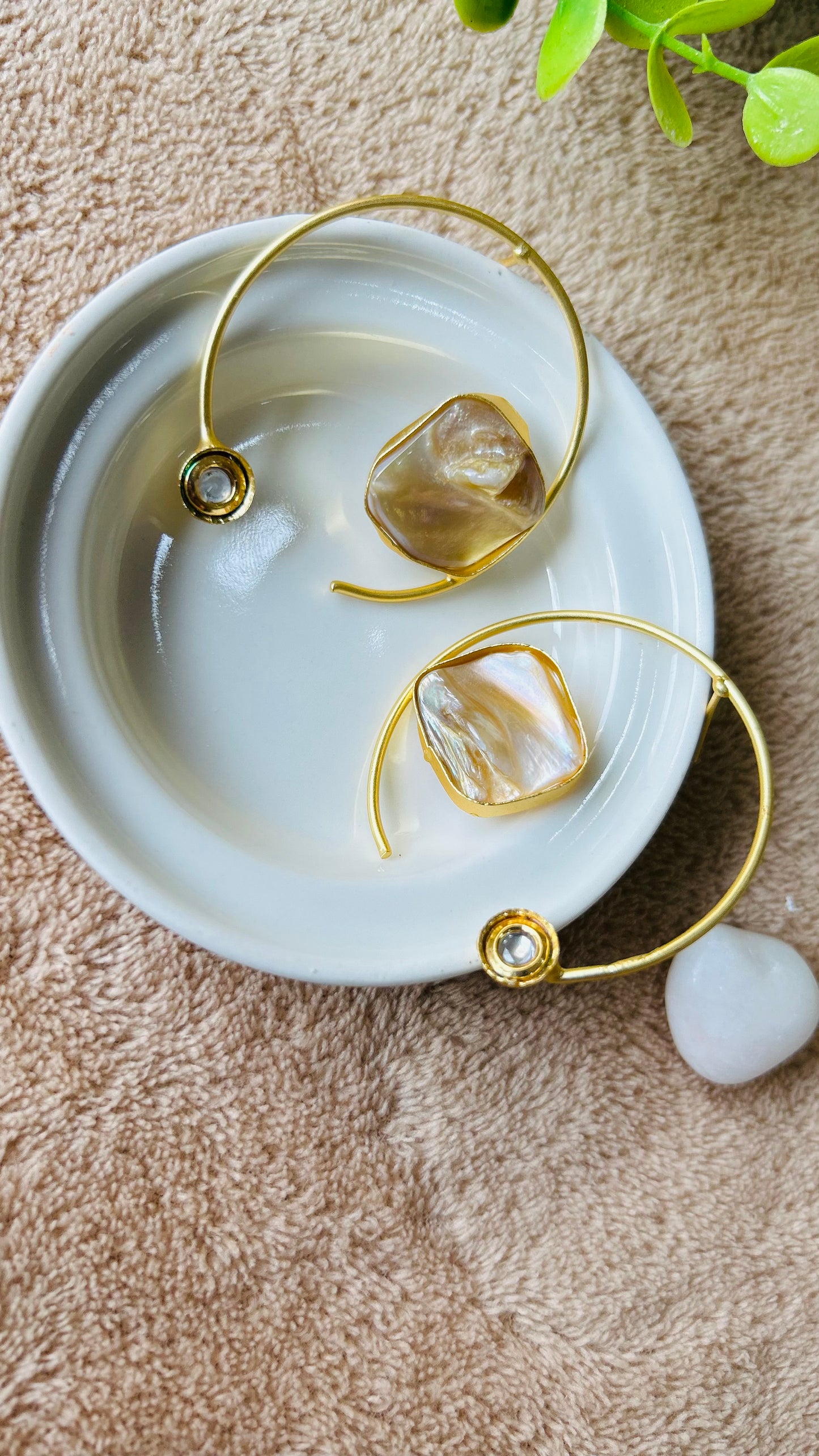 SHARANYA STUD EARRINGS