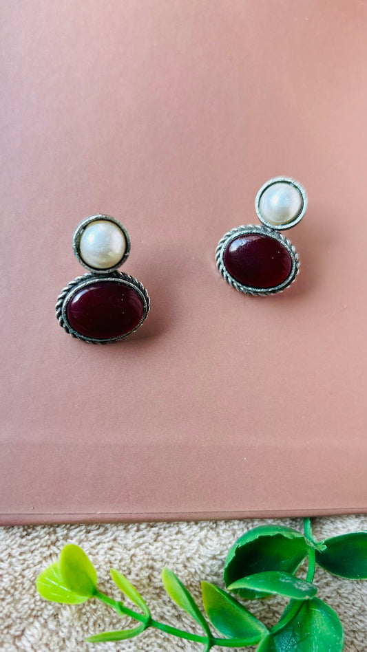 ISHARA STUD EARRINGS