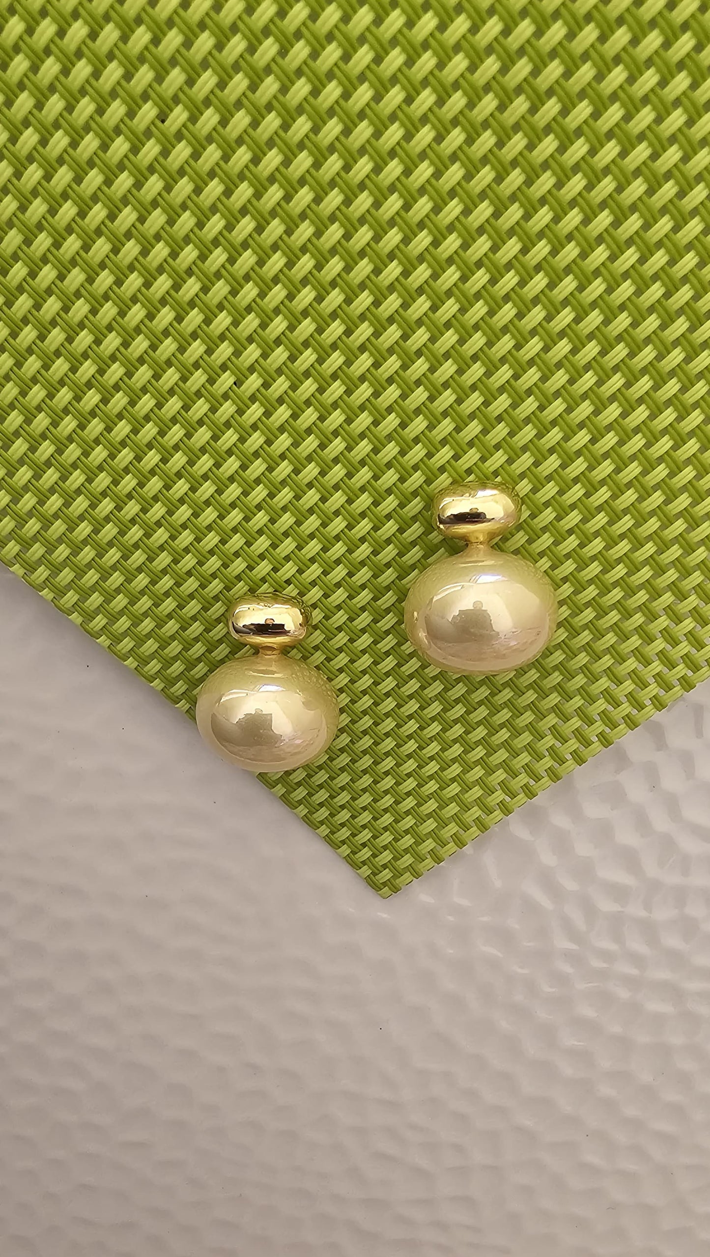A PEARL OF WISDOM DROP EARRINGS
