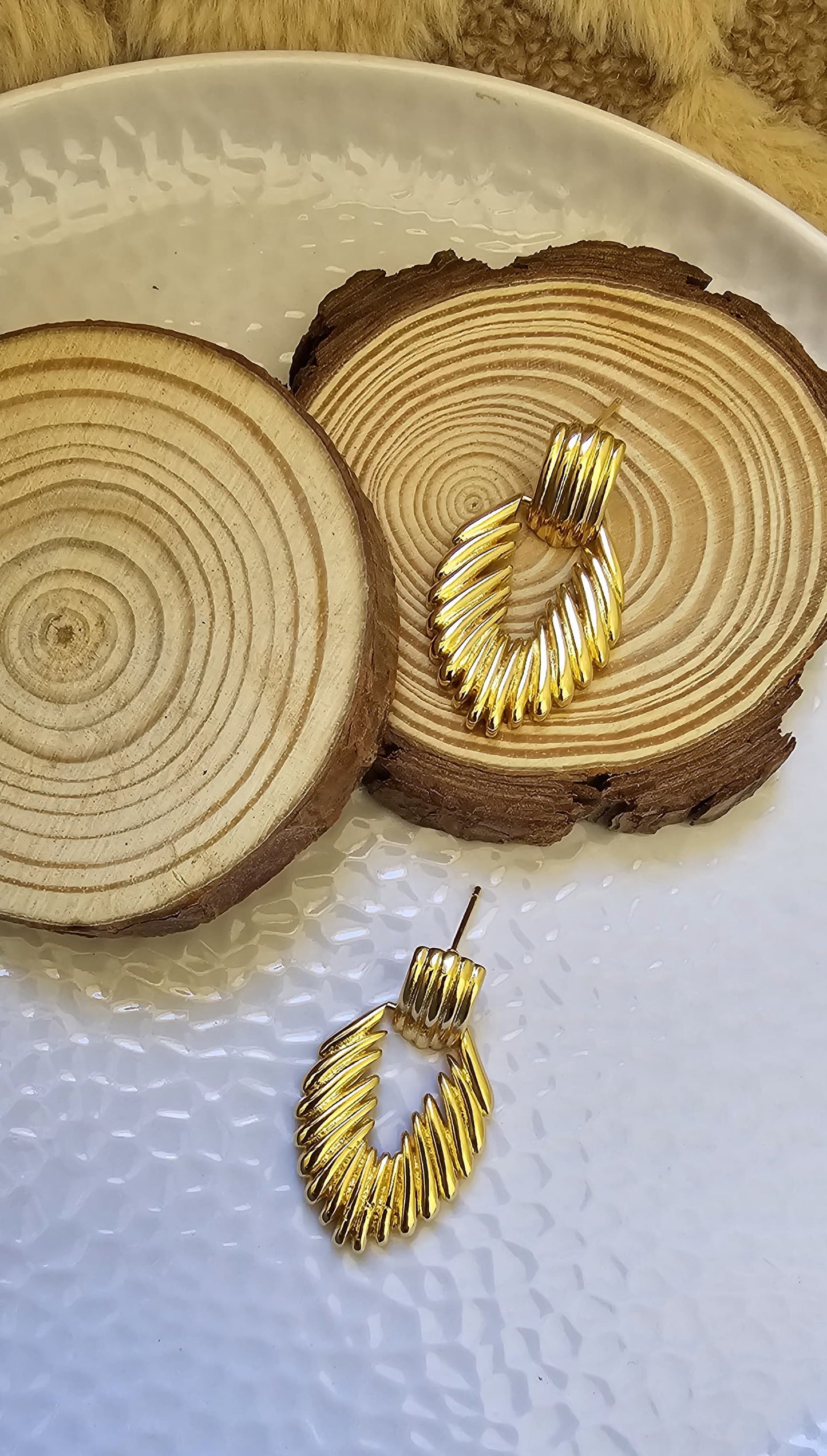 AURURA DROPS EARRINGS