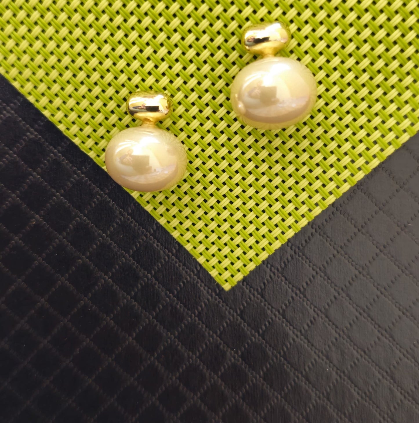 A PEARL OF WISDOM DROP EARRINGS